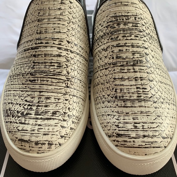 KARL LAGERFELD Elisha Color Block Slip On Sneakers - Picture 7 of 14